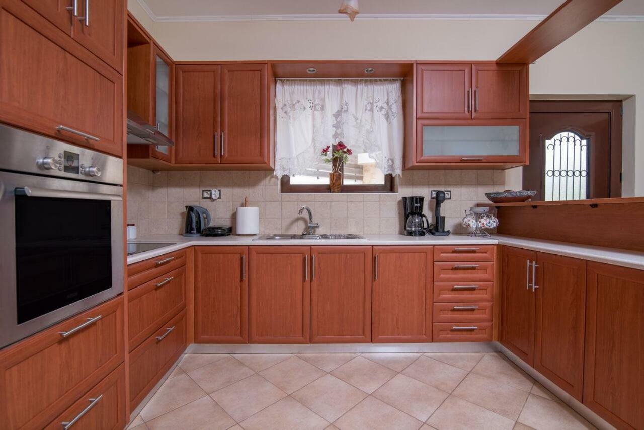 Marika Traditional Home Elos Ngoại thất bức ảnh