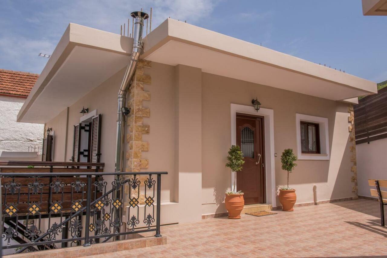 Marika Traditional Home Elos Ngoại thất bức ảnh