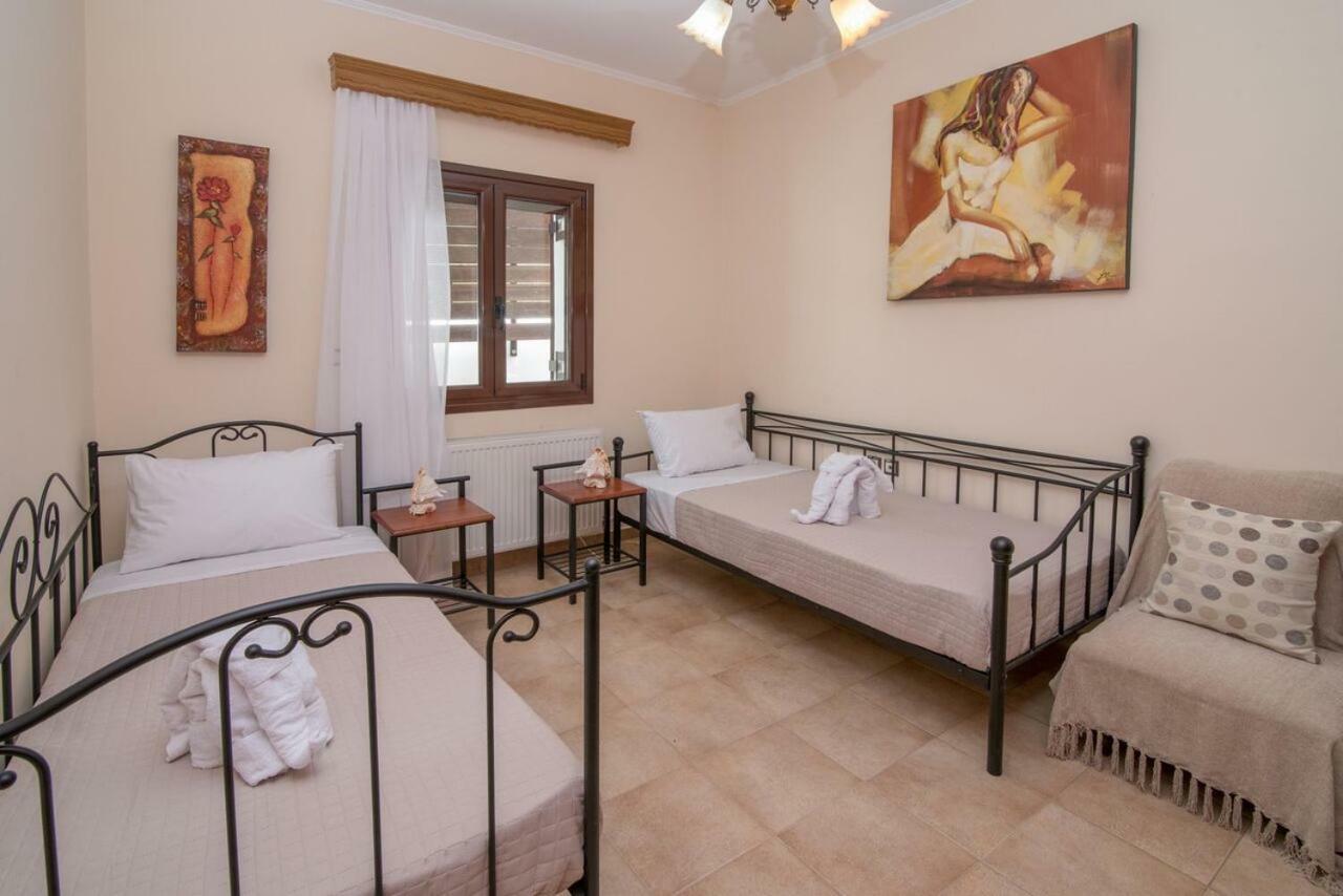 Marika Traditional Home Elos Ngoại thất bức ảnh