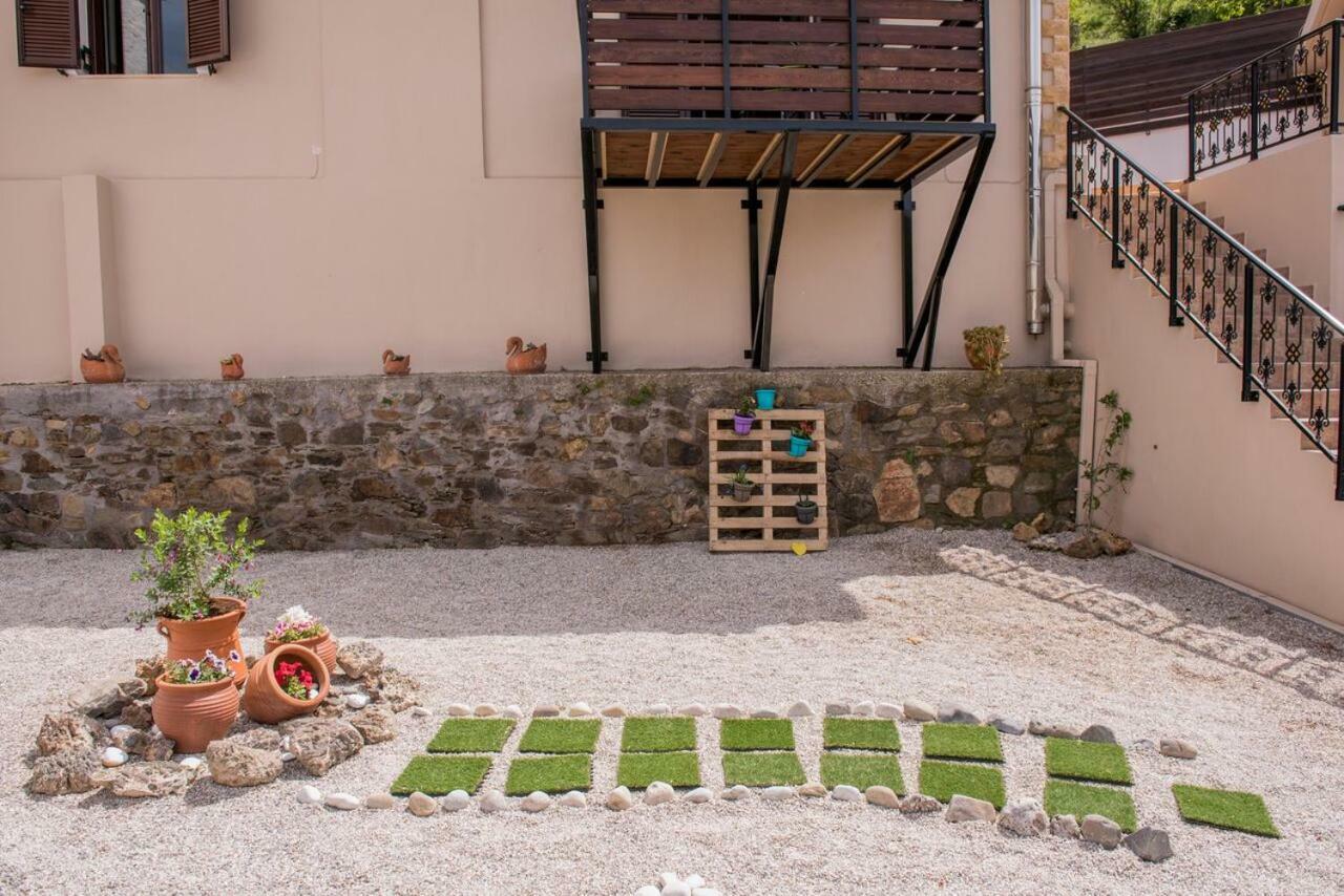 Marika Traditional Home Elos Ngoại thất bức ảnh